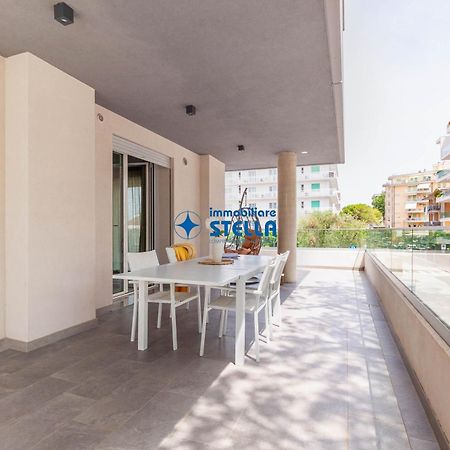 Condominio Trento Lido di Jesolo Exterior foto