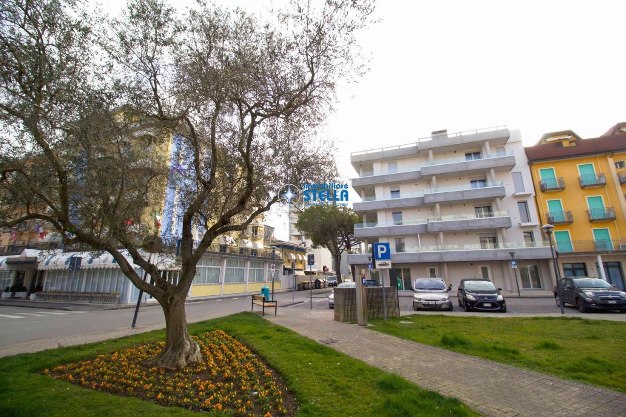 Condominio Trento Lido di Jesolo Exterior foto